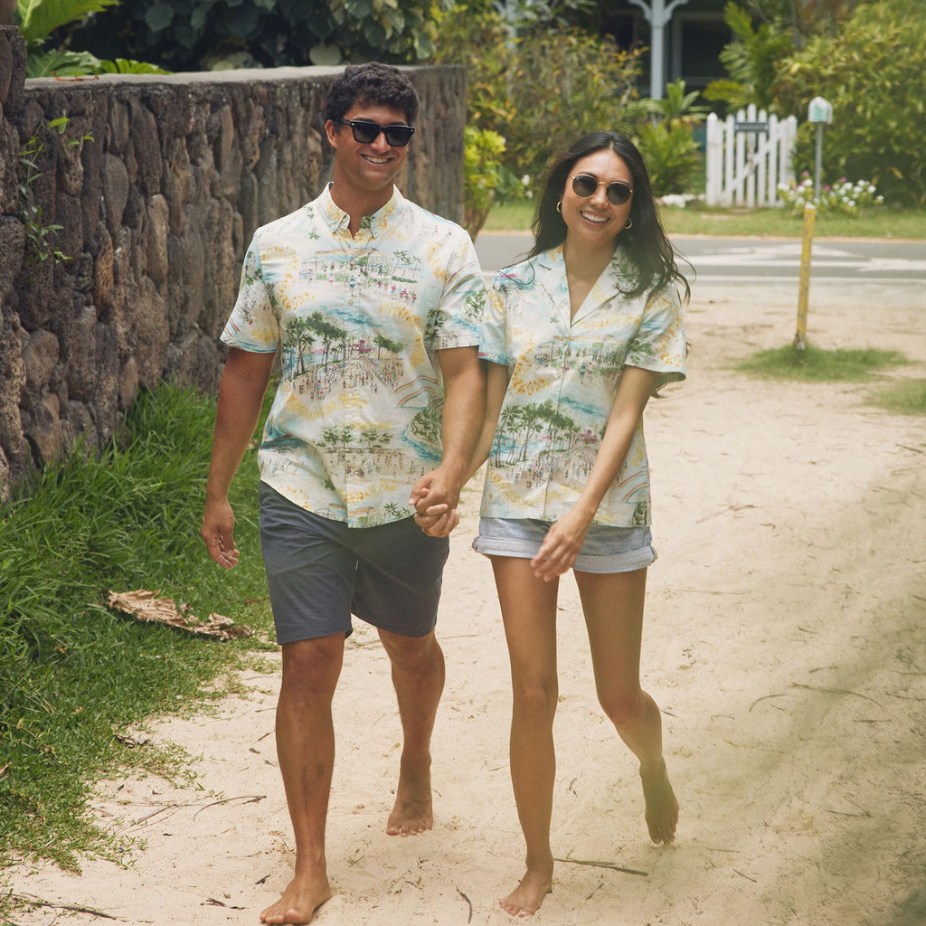 Reyn Spooner Men's Scenic Hawaiian Shirt for Men - Classic Fit Button Front