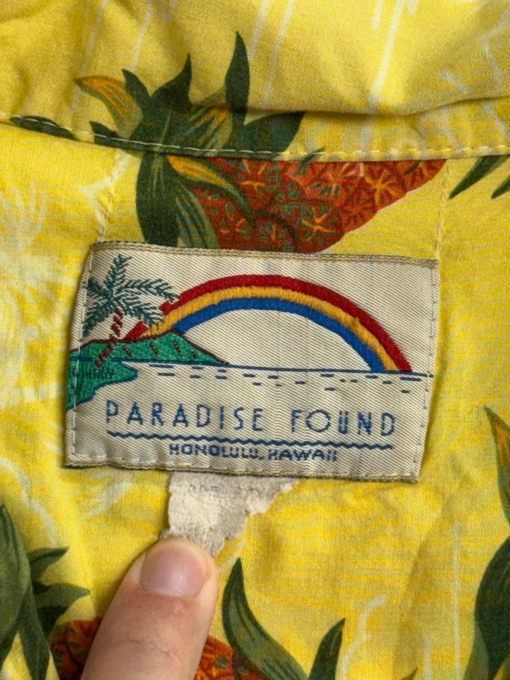 Vintage Mens Hawaiian Shirt Pineapple AOP Made in Hawaii