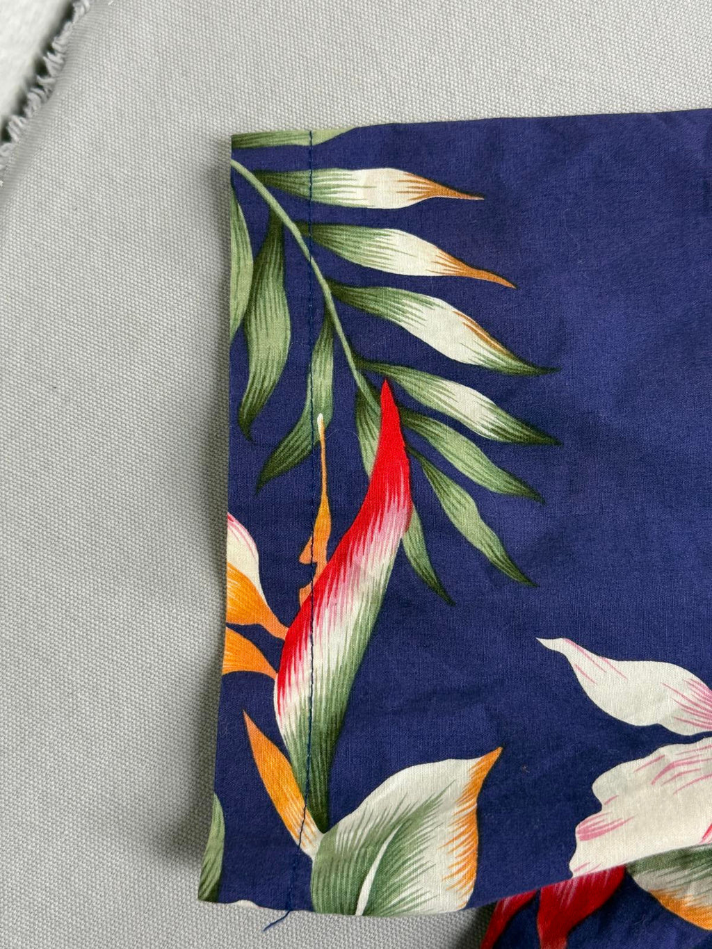 Ky's Hawaiian Flower Shirt Pocketless Made in Hawaii Shirt M