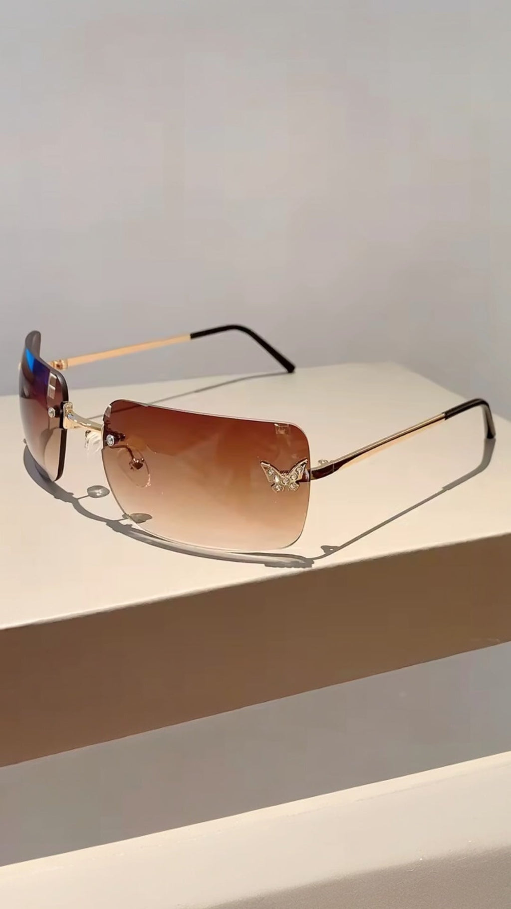 Papillon Black Sunglasses